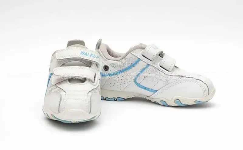 2025春季潮流趋势：运动鞋男款新品发布——冷胶粘技术引领未来设计